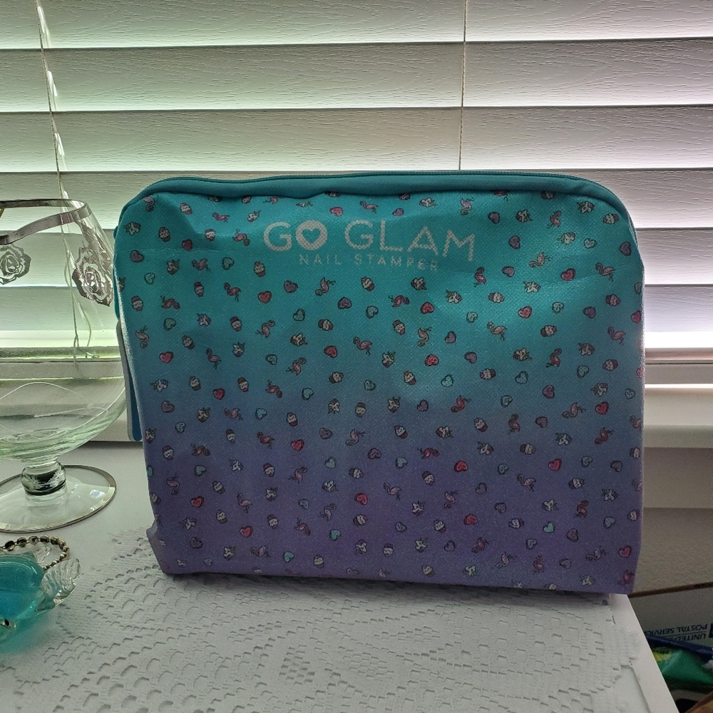 Go Glam Nail Stamper.